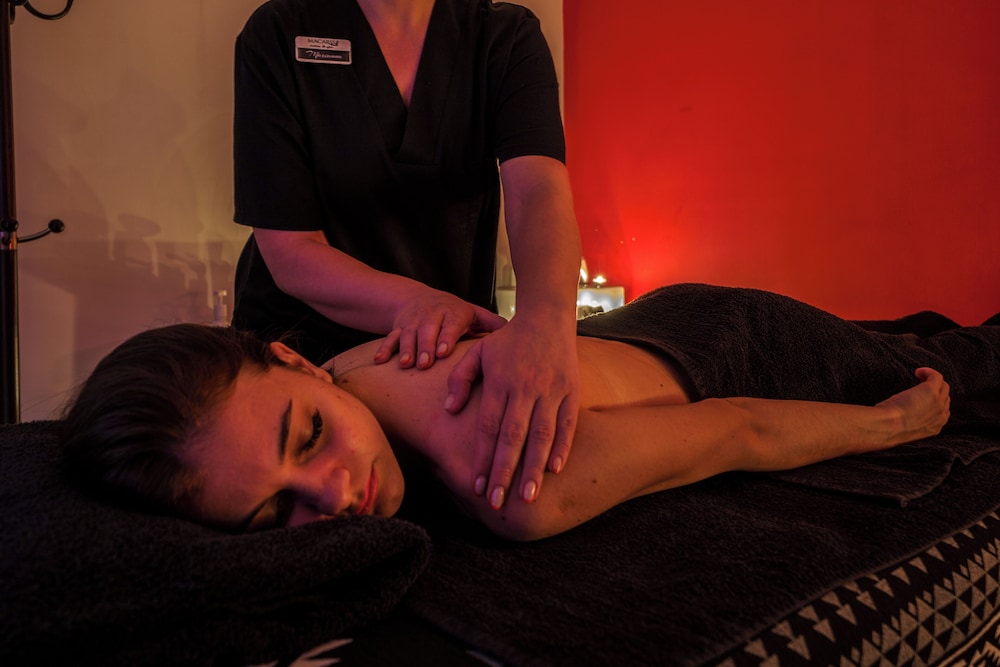 Macaris Suites And Spa 42/66