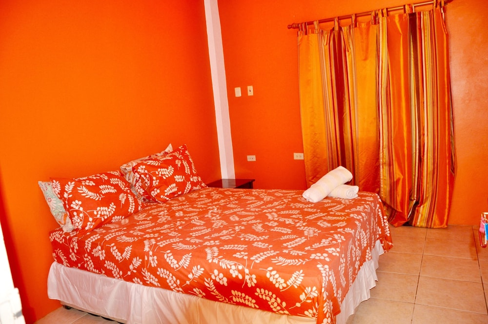 Fish Tobago Guesthouse 13/69