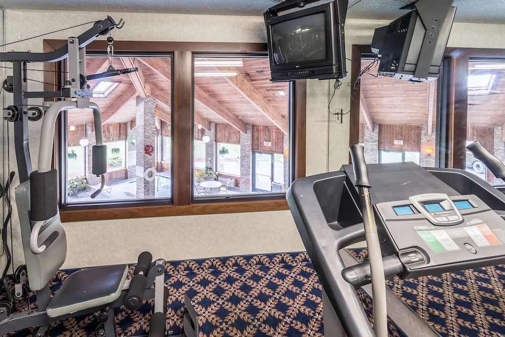 Quality Express Inn Suites Mineral Wells 34/49