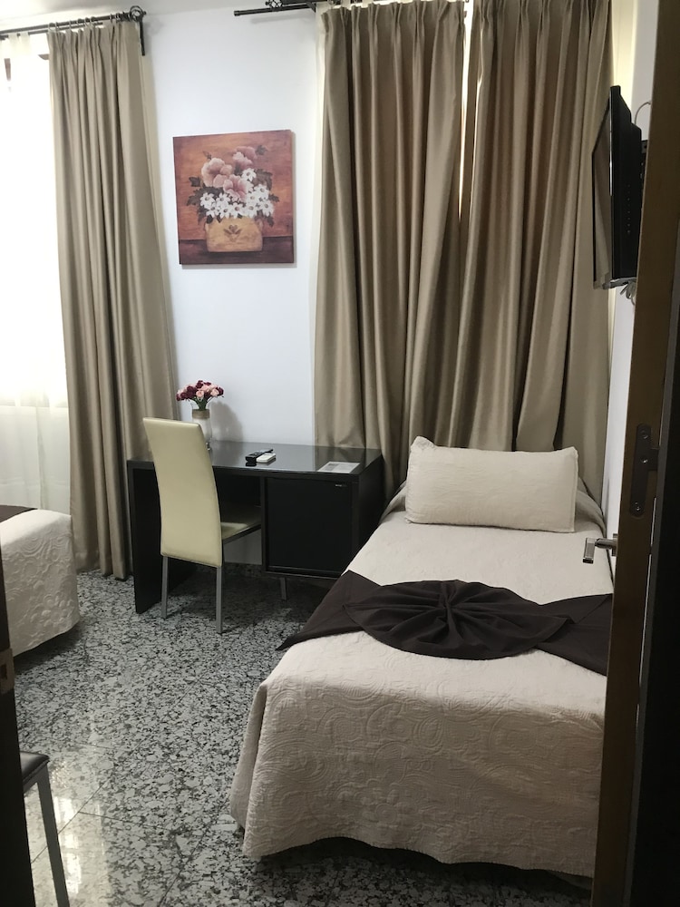 Hotel de los Faroles 24/59