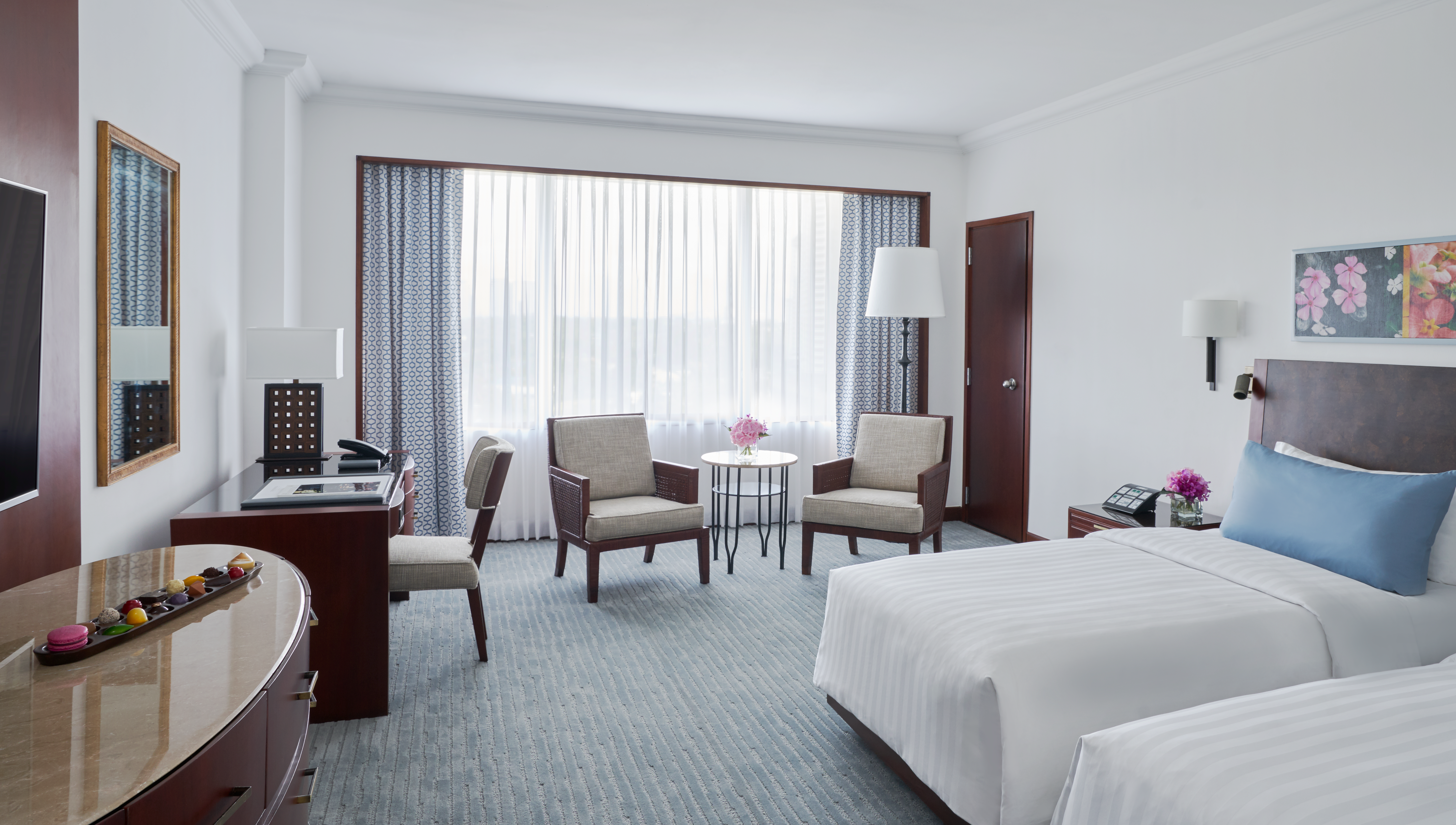 The Peninsula Manila 7/34