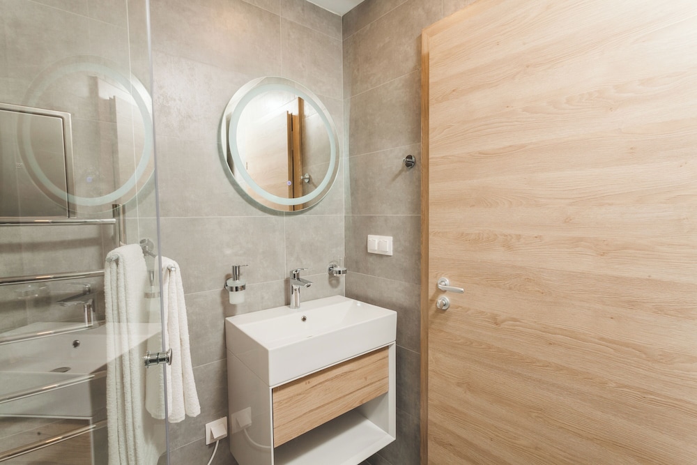 Azur Premium Resort 75/75