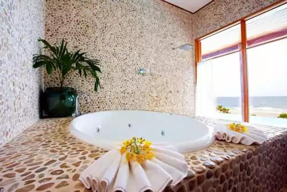 Namale Resort and Spa 39/50