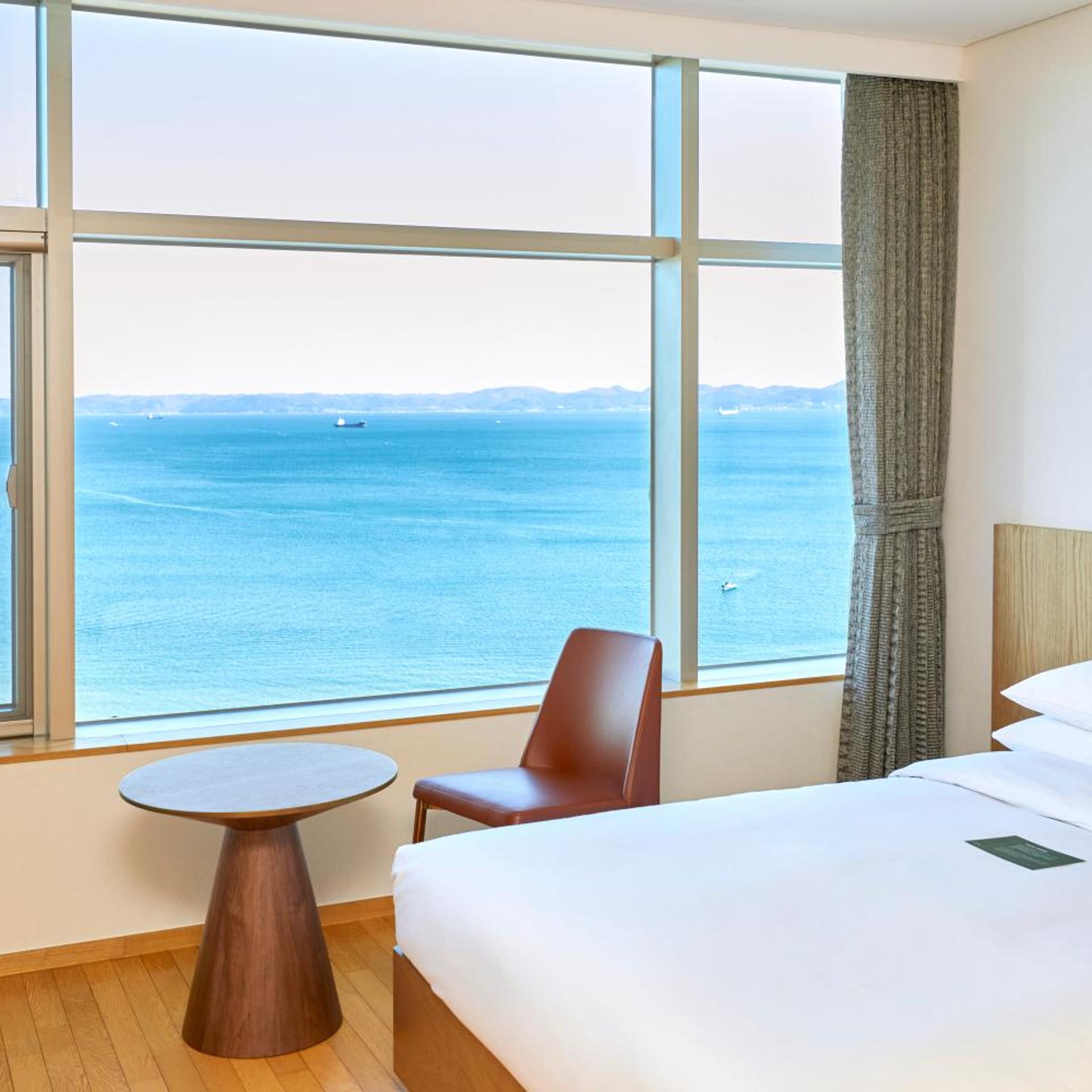 Korean, Deluxe, Double Bed