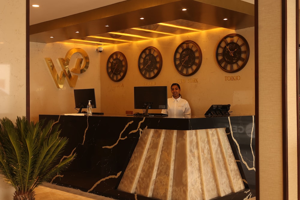 Hotel West Plaza 4/29