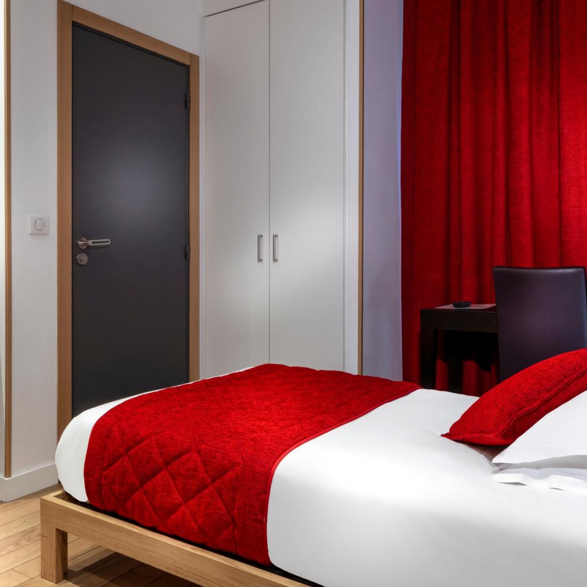 Room, Single