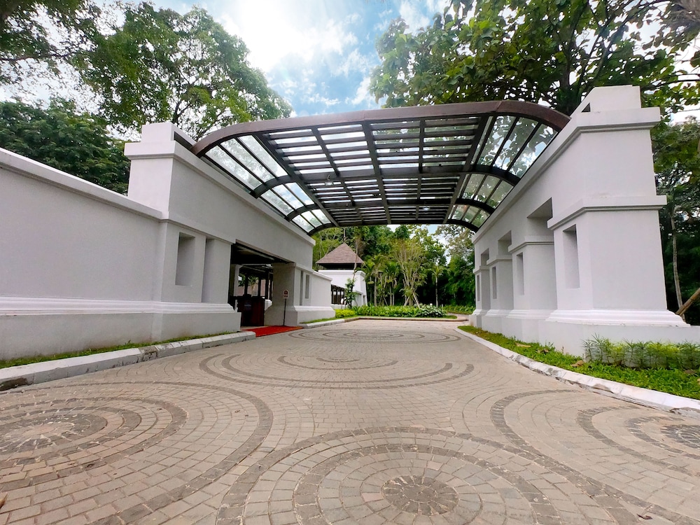 Novotel Bogor Golf Resort & Convention Center 68/74