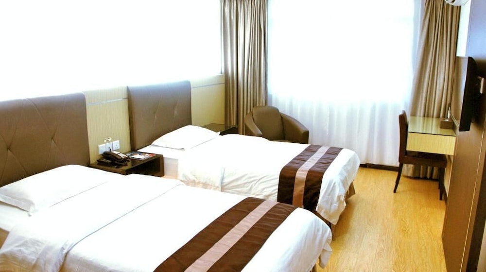 Kingsley Hotel 30/42