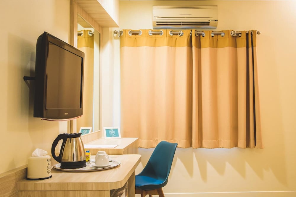 DELUXE, TWIN BEDS