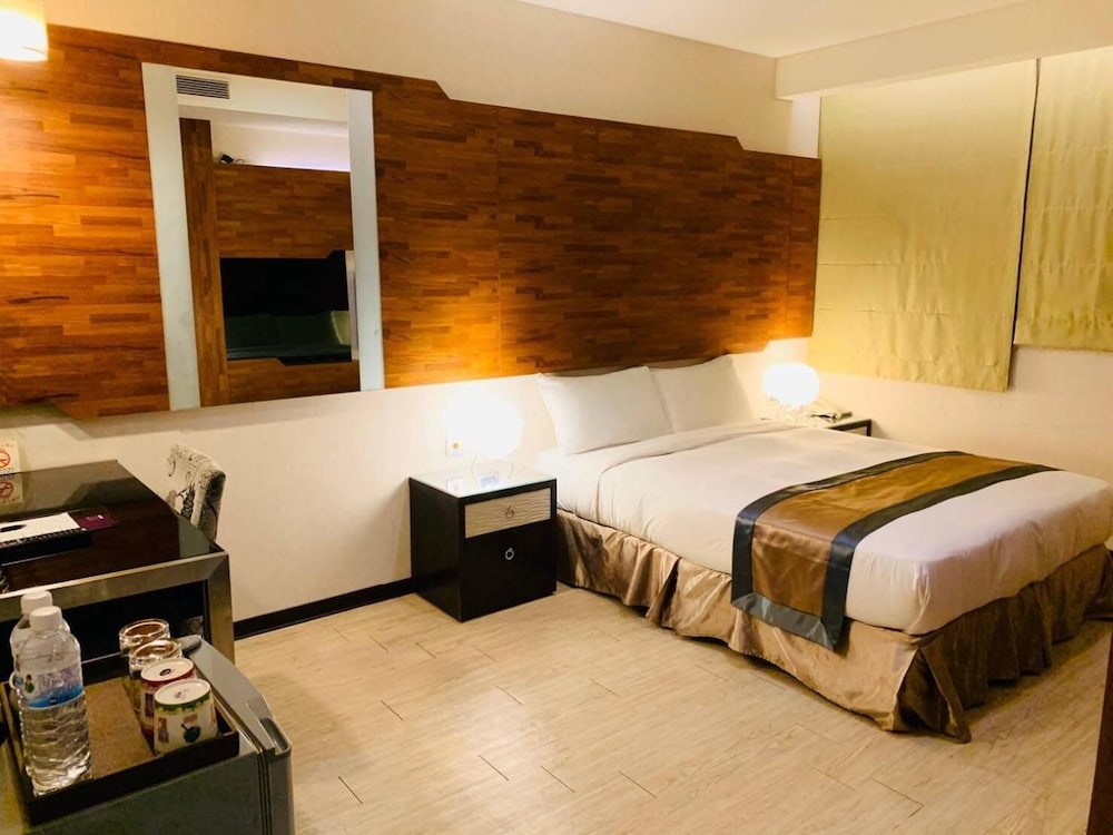 Kai Shen Sinsu Hotel 30/55