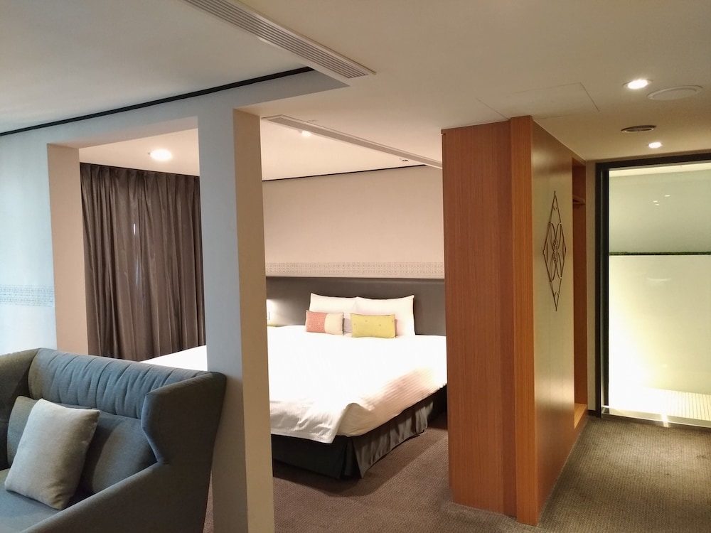 ENERGY INN 23/68