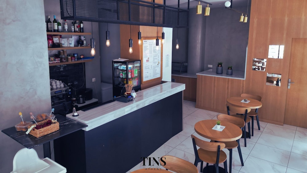 Tins Hotel City 5/50
