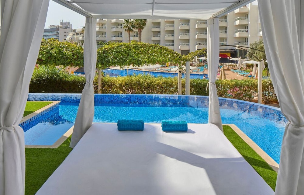 Tropic Garden Hotel & Apartments 45/73