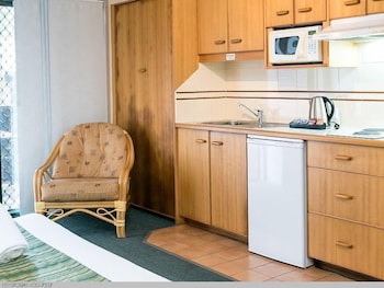 Boat Harbour Studio Apartments and Villas 9/48
