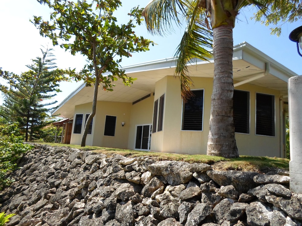 Meili Beach Resort 50/57