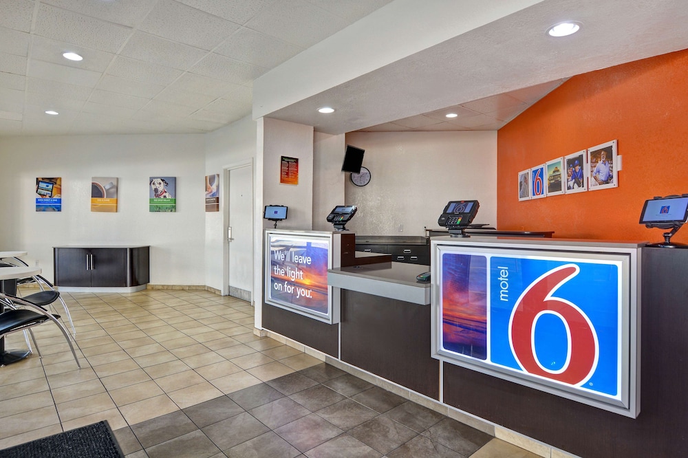 Motel6 Destin, FL 10/51
