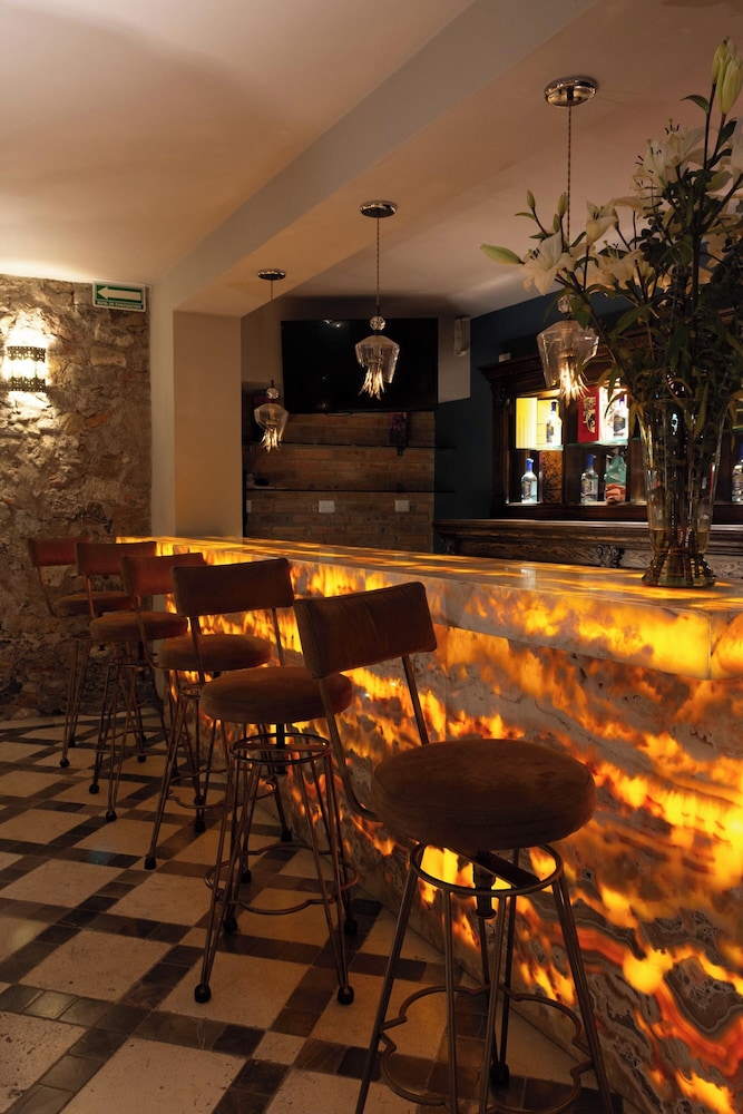 Casa 1810 Hotel Boutique 36/50