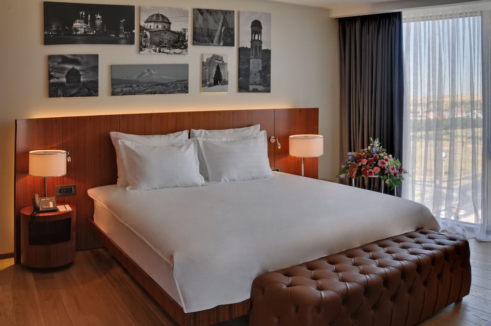 Ommer Hotel 34/76