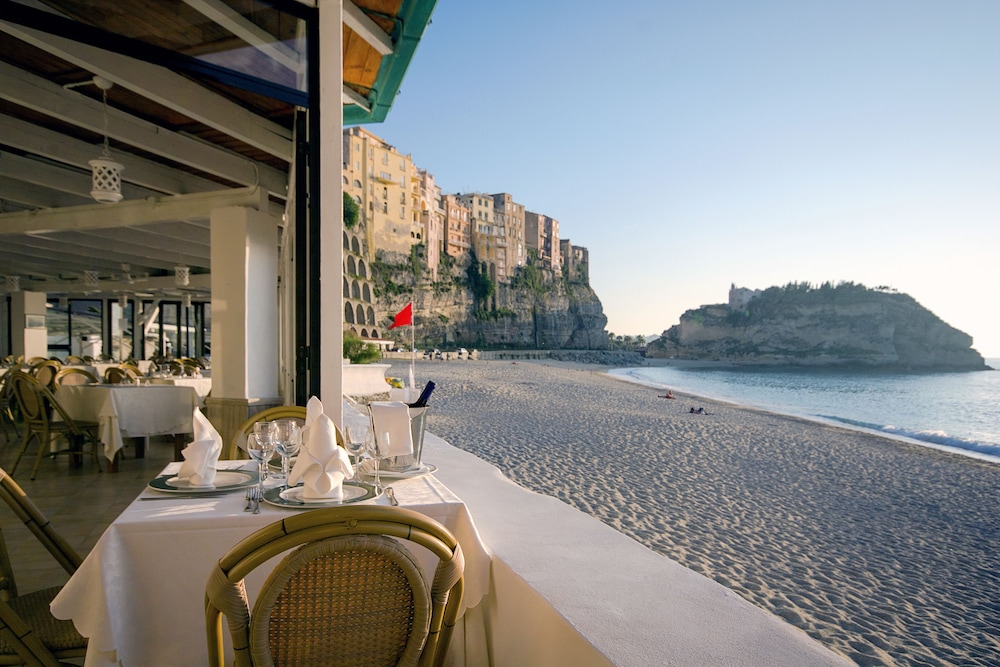 Le Roccette Mare Beach Hotel & Restaurant 24/35