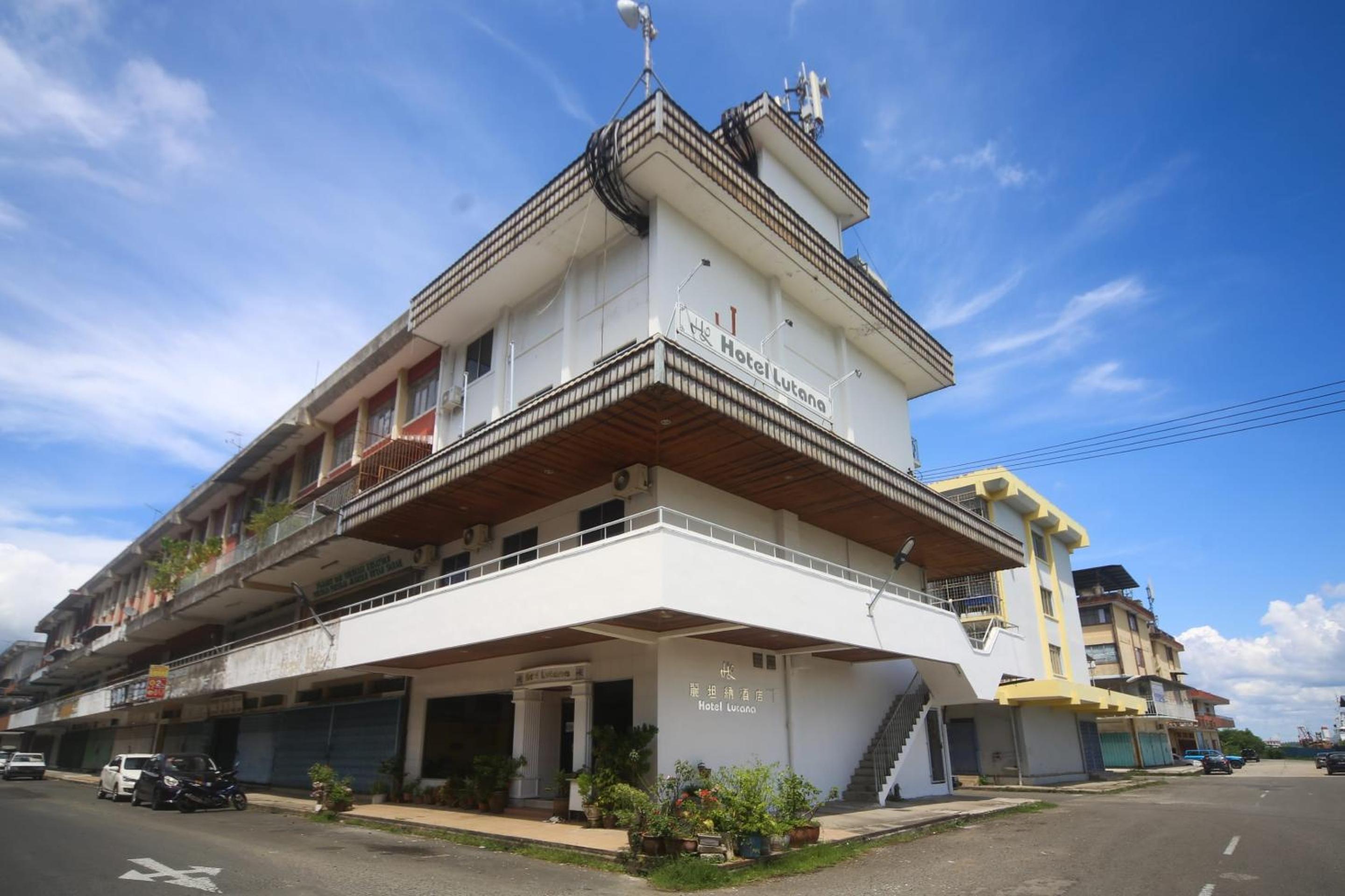 Oyo 1026 Hotel Lutana 5/39