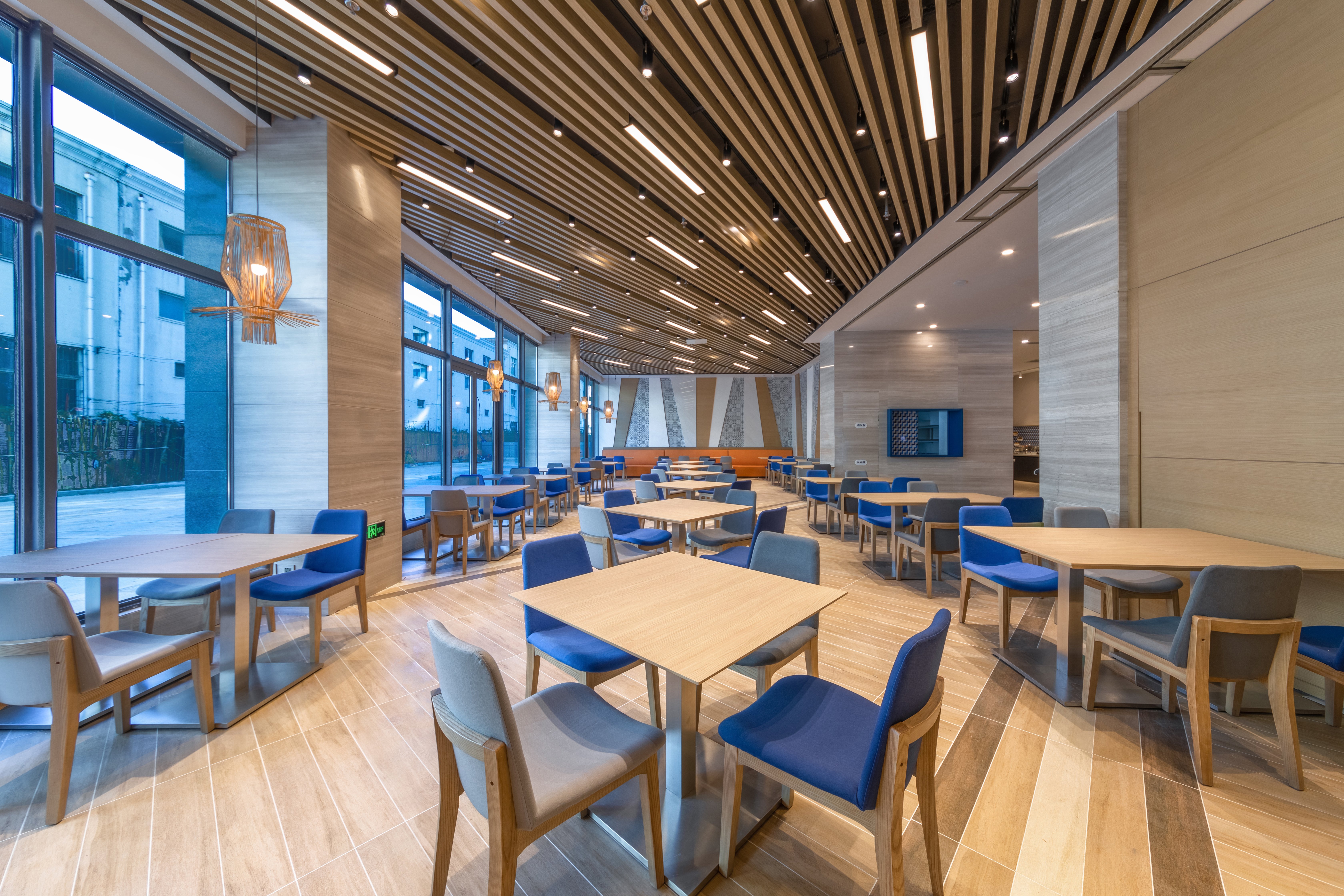 Holiday Inn Express Kaifeng City Center 30/47
