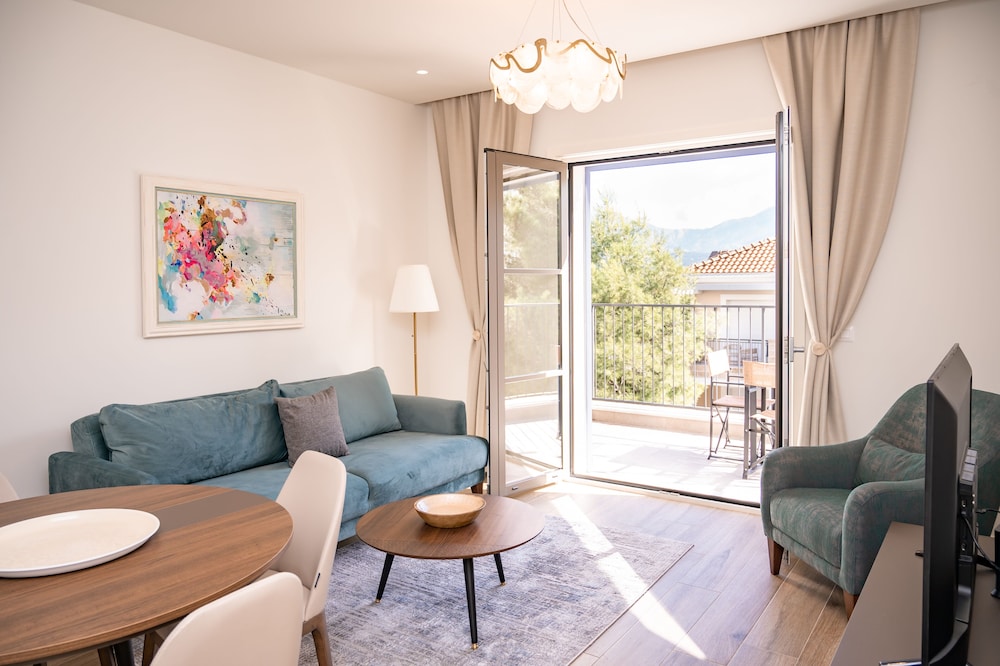 Lustica Bay Vacation Homes 22/50