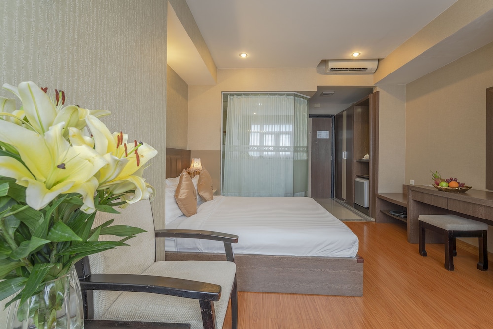 Eden Plaza Danang photo3