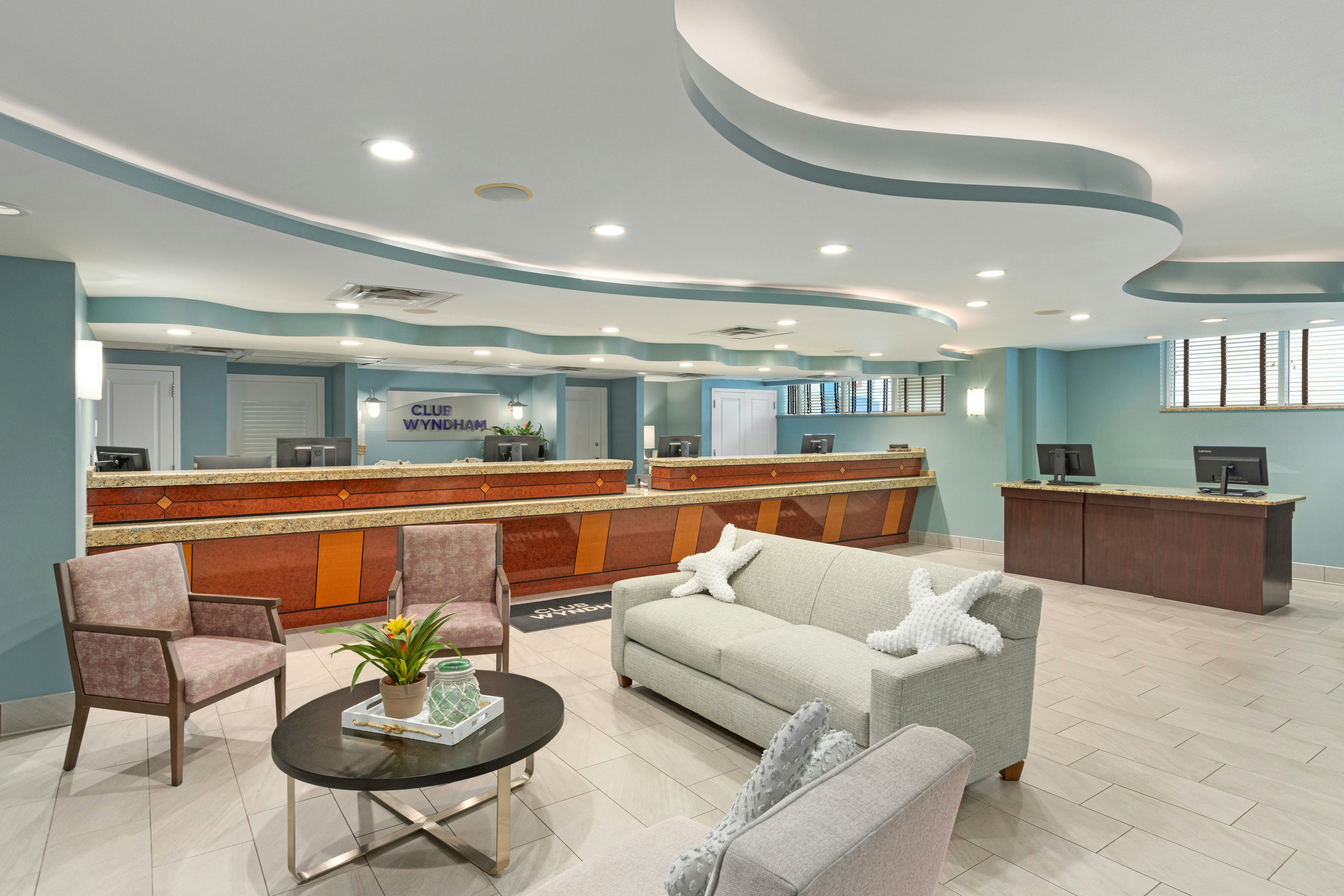 Club Wyndham Towers On the Grove 43/62