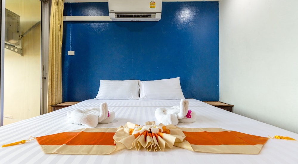 Porter House Patong 49/74