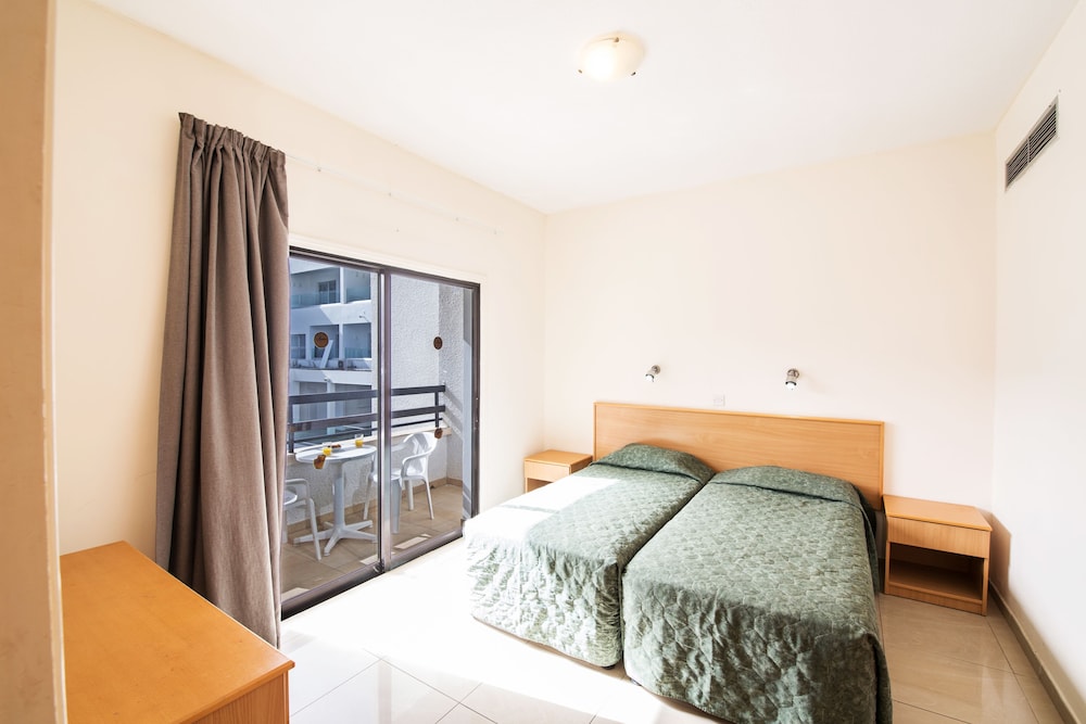 Anthea Hotel Apartments 25/60