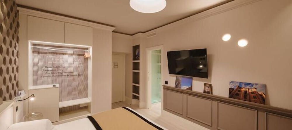 Rhea Silvia Luxury Navona 31/50