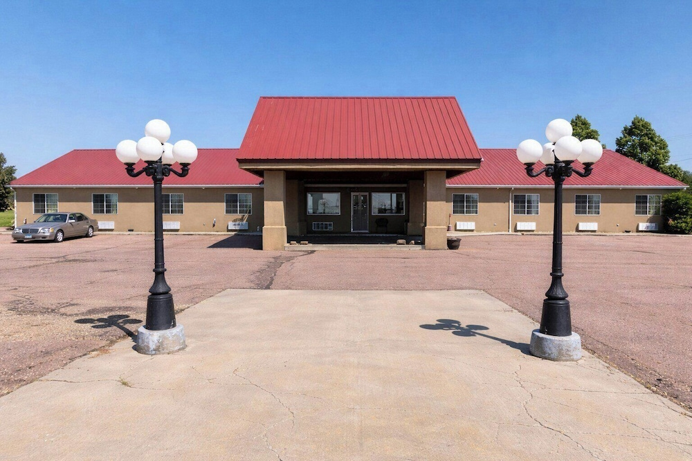 Westwood Inn & Suites Kimball I 90 40/50