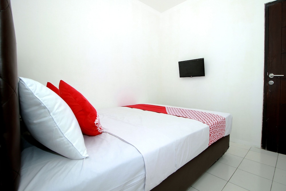 OYO 1678 Jati Exclusive Homestay 27/45