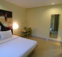 1 Bedroom, Standard, Promenade View