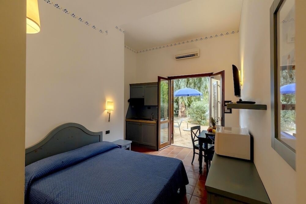 Villaggio Cala Mancina 20/68