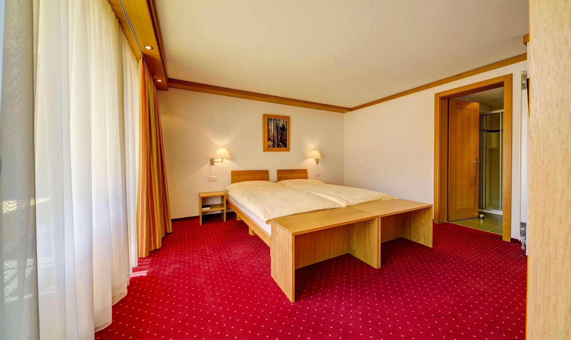 suite, mountain view