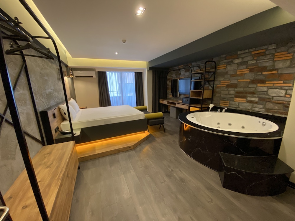 Afflon Loft City Hotel 48/50