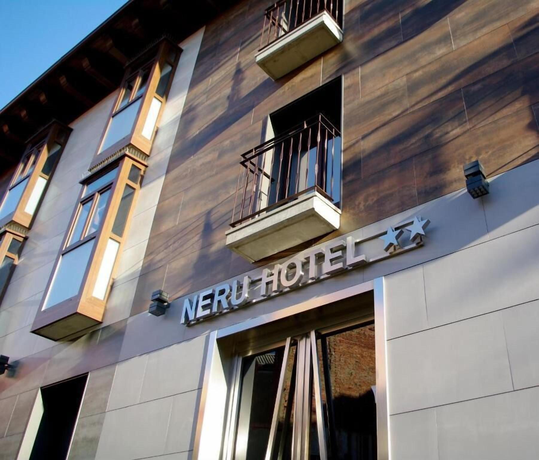 Hotel Neru con Encanto 3/28