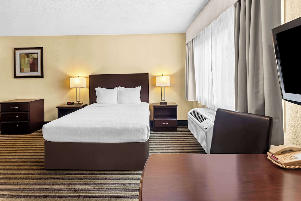 Quality Inn & Suites Vancouver - Hazel Dell 15/59