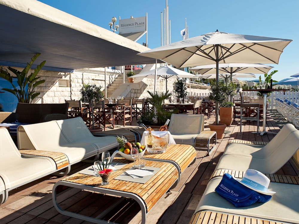 RADISSON BLU NICE 63/75