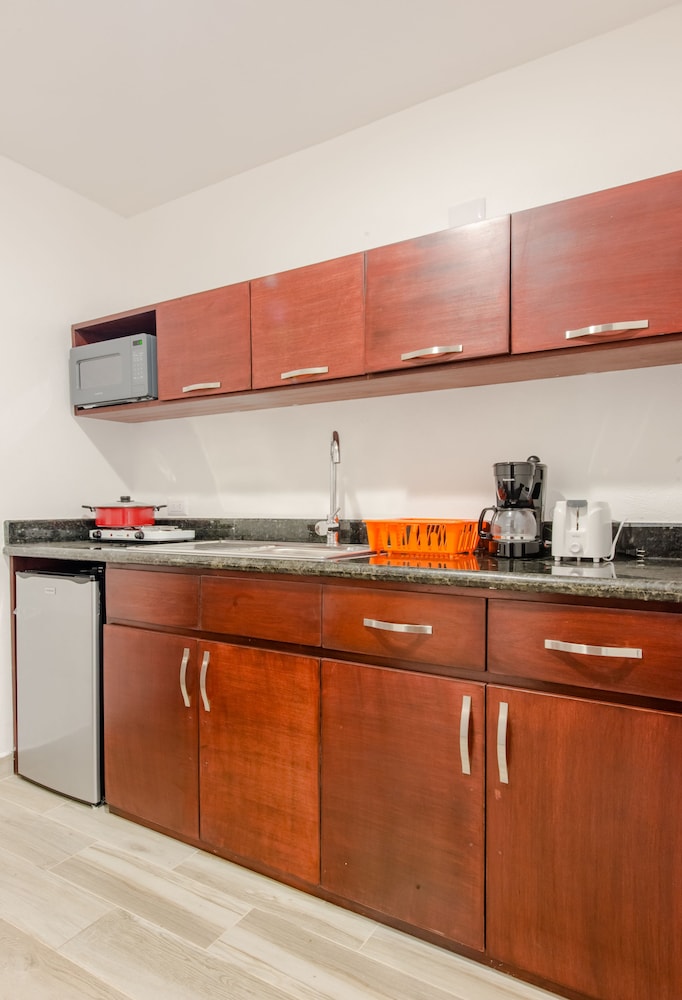 Villas Picalu Studios & Suites 3/50