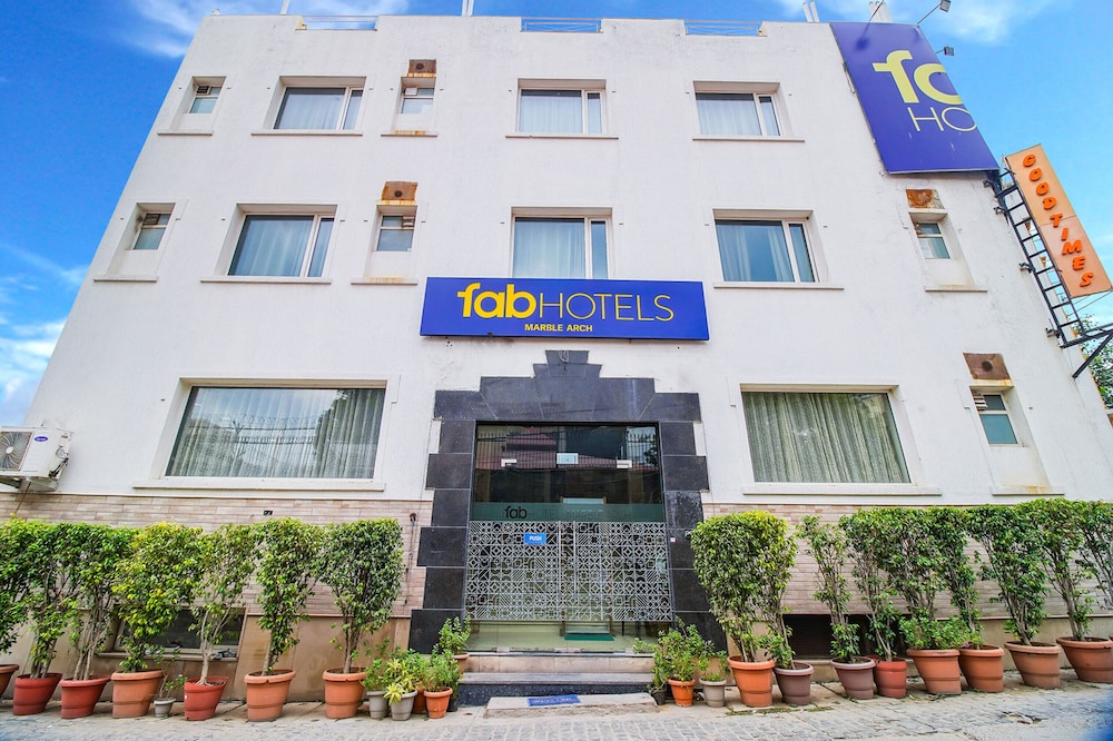 Fabhotel Marble Arch Karol Bagh 3/36