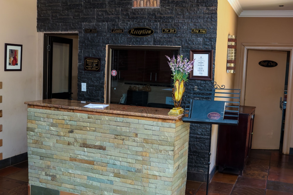 Thaba Legae Guest Lodge 3/43