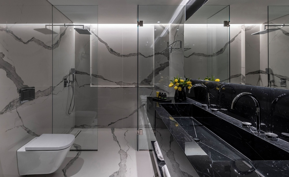NJV Athens Plaza 75/75