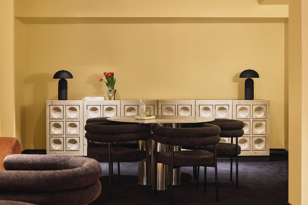 The Bayswater Sydney 9/50