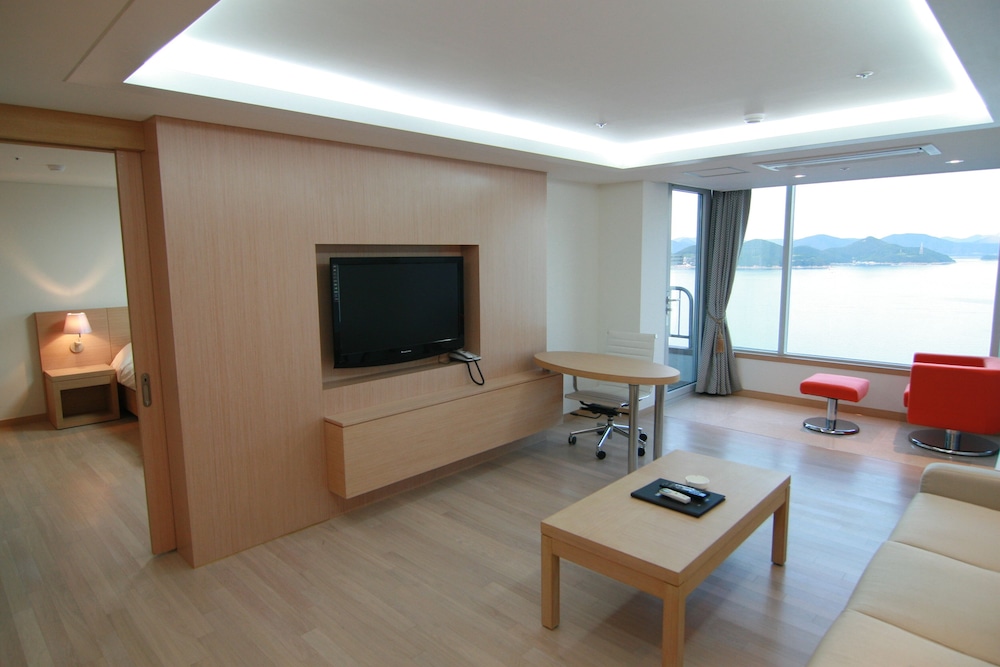 Kumho Tongyeong Marina Resort 27/52