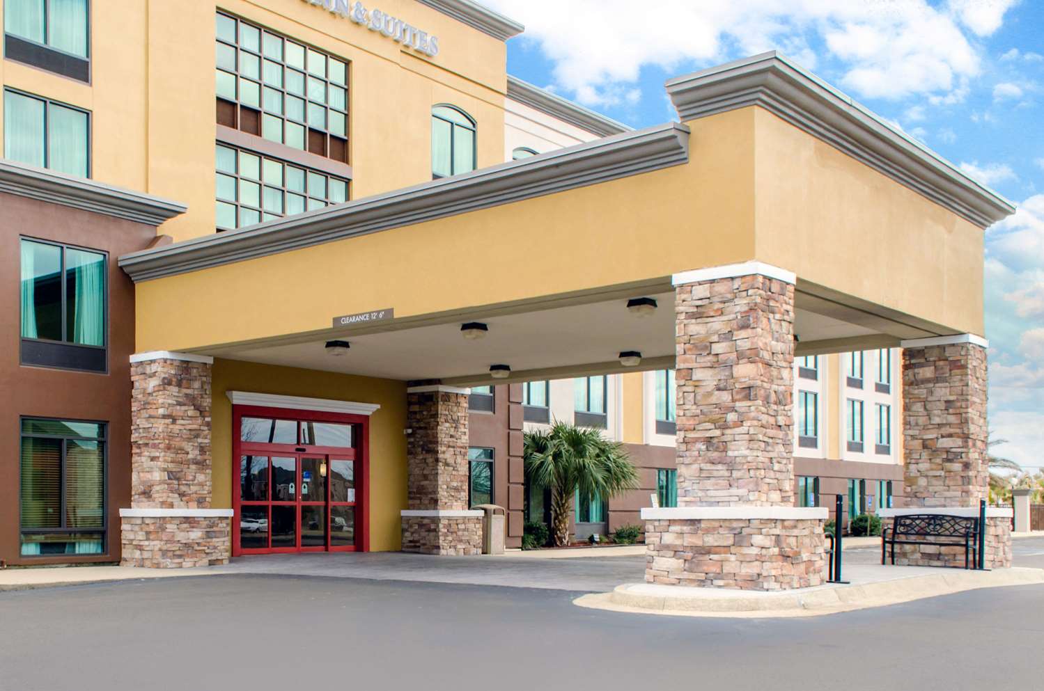 Comfort Inn and Suites Biloxi D Iberville 46/47