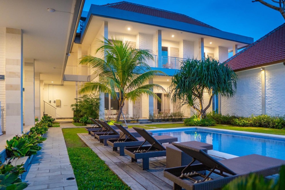 Berawa Dini Guesthouse 17/22