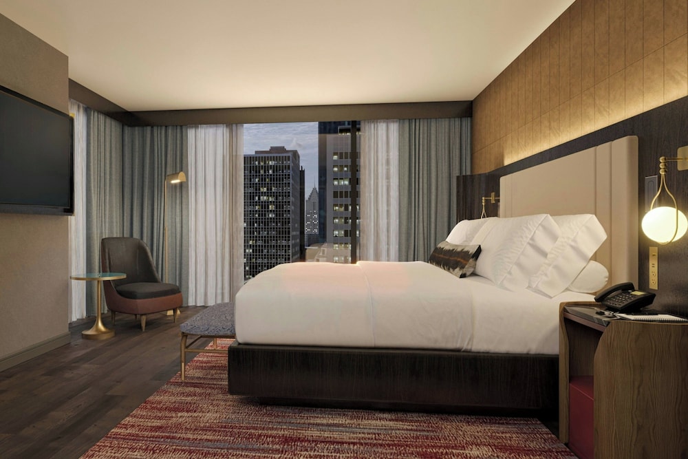 Hotel Trinity, Autograph Collection 6/26