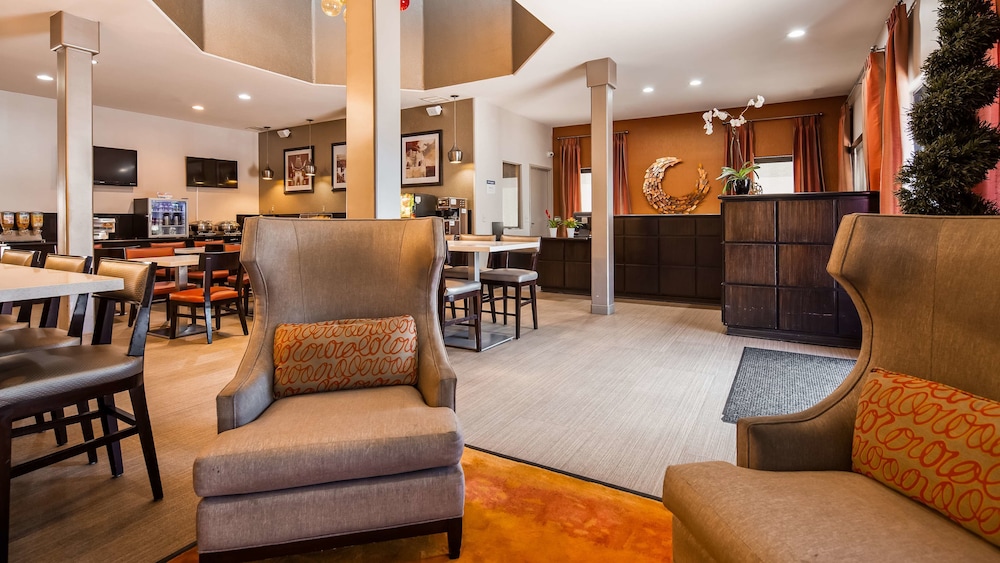 Best Western Royal Palace Inn & Suites 9/46